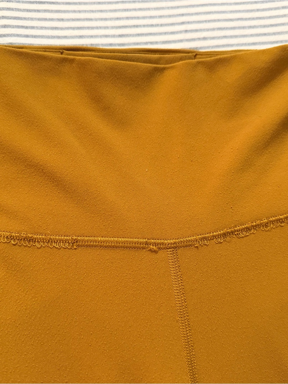 Lululemon Align 26” High-Waist Mustard  Leggings 0-2 - Picture 14 of 16